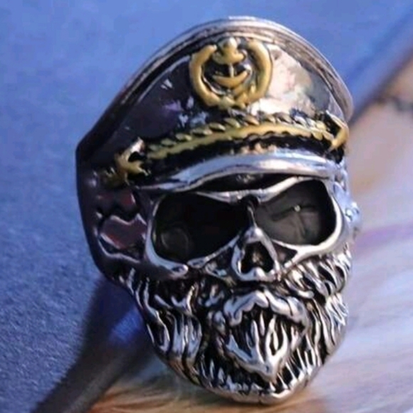 New! MEN'S Skull Navy Captian Ring. Sizes 9,10,12, & 13 - Picture 2 of 5